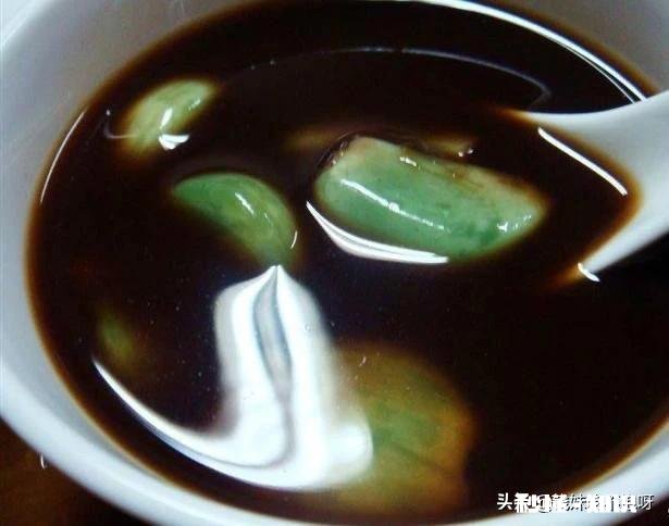 你认为最能体现你家乡特色的景物或者小吃是什么