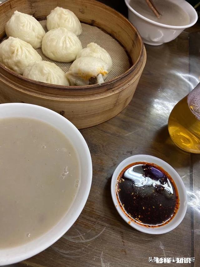 你认为最能体现你家乡特色的景物或者小吃是什么