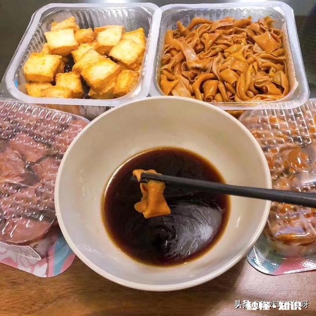 你认为最能体现你家乡特色的景物或者小吃是什么