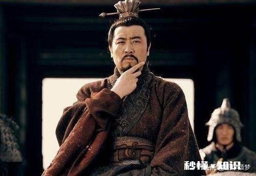 为什么刘备和张飞都讨厌吕布，而关羽却佩服吕布呢