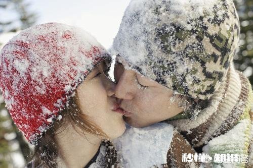 在雨中漫步和雪中漫步，哪个更浪漫