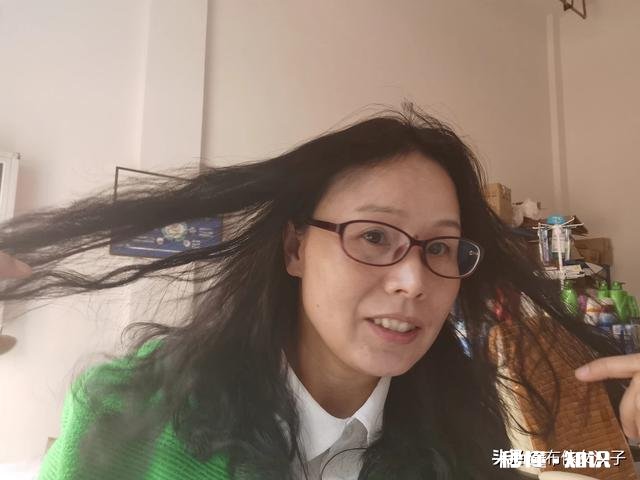 头发自然卷，有什么办法能让它永远变直