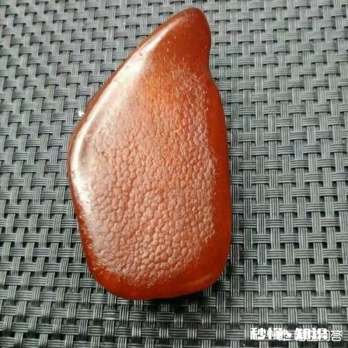 蜜蜡带皮好不好