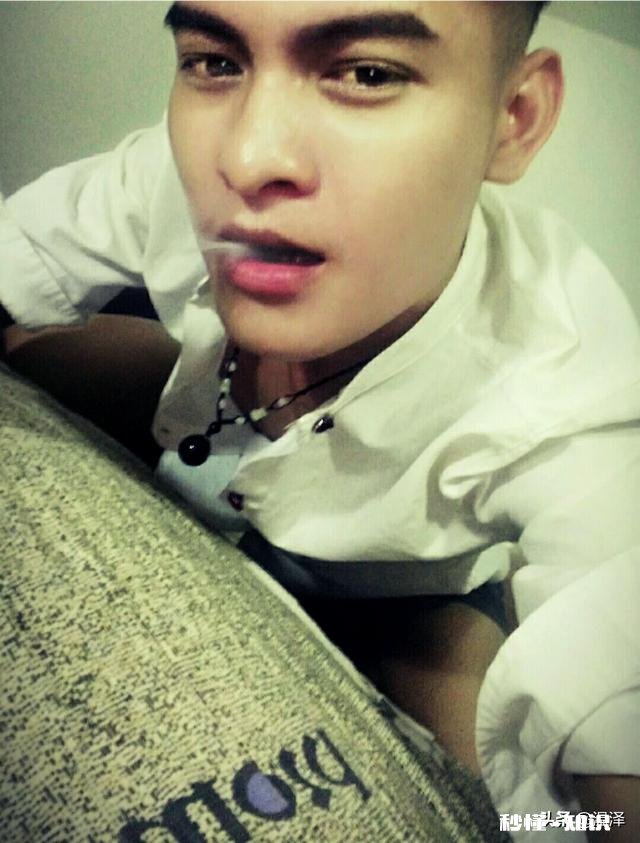 男生怎样让五官变得深邃