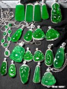 为什么有两个玉的证书编号一样