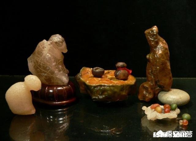 玩石头是专注于某一品种好呢还是广泛涉猎各种品种，收藏大量标本好呢