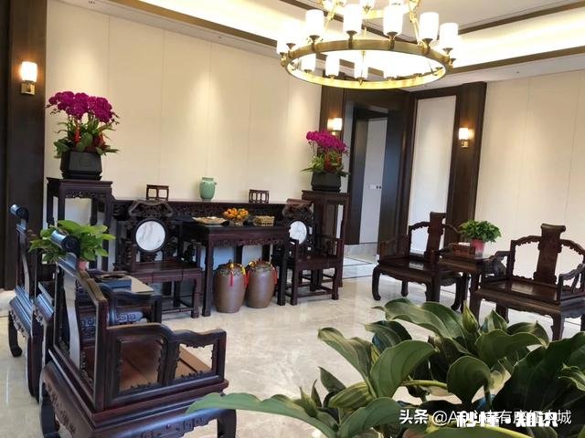 中式沙发适合多大年龄的人