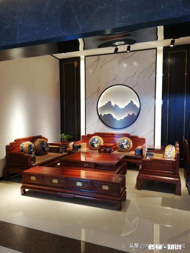 中式沙发适合多大年龄的人