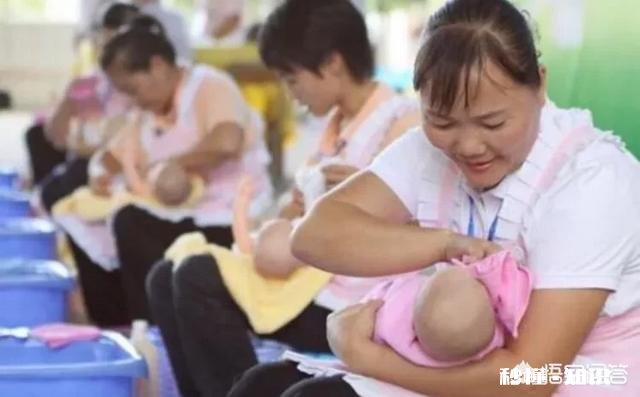 老婆要求请月嫂，家庭条件并不好，该不该同意