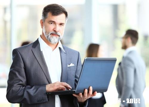 仅是不认同公司处理事情的方式，对工作不讨厌，有改行的必要吗