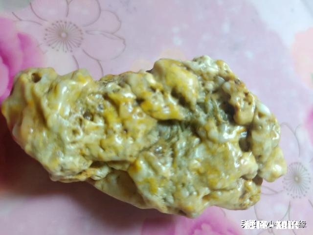 大家帮我看看这是什么石头怎么样