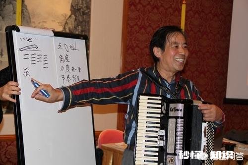 你如何看待庞中华的“快乐教学法”