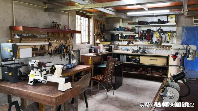 我是一名大学生，想自学木雕，雕一些小东西，请问怎么入门