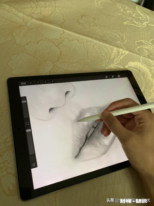 开学前是买2699的华为平板m6还是买2999的ipad air2019款