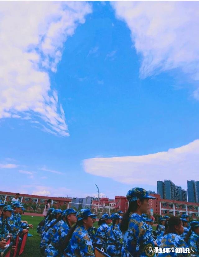 想学习视频剪辑,哪位师傅指点下