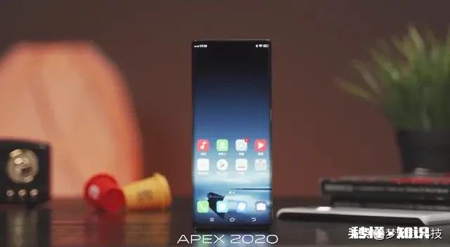 各家的旗舰机采用了不同的全面屏方案,你觉得哪一种最好