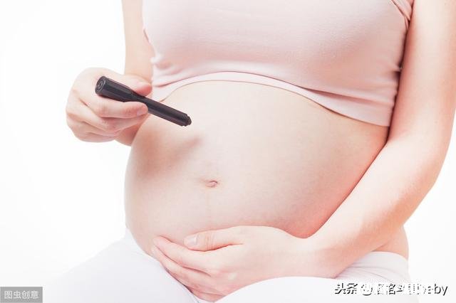 为什么有的女人怀孕只是肚子大而不是全身都胖呢