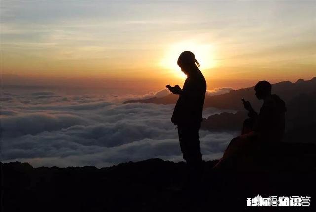 你第一次用手机是什么时候,回想起来感觉如何