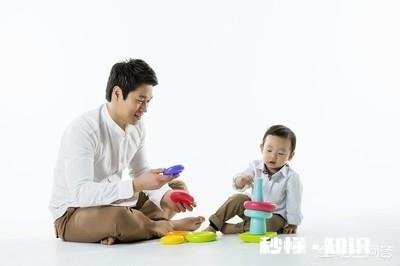 对于超级奶爸,专职在家看孩子,大家有什么看法