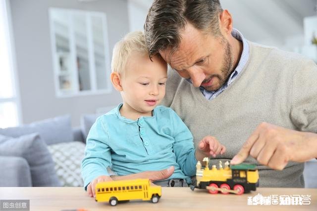 对于超级奶爸,专职在家看孩子,大家有什么看法