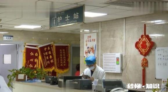 男子路边买玉米还价,遭女摊主堂哥多人殴打,到底怎么回事