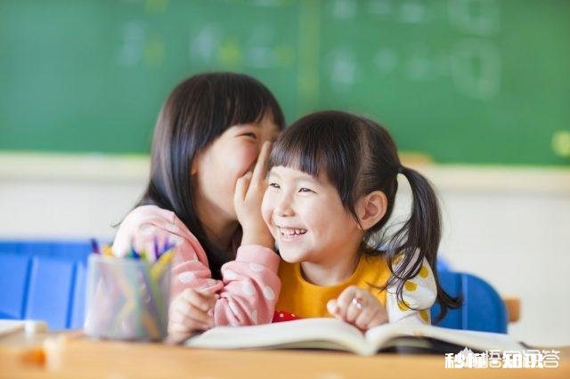 小孩话特别多是什么原因