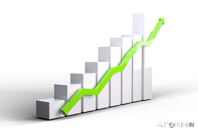 经济学中，环比增长与同比增长的区别是什么