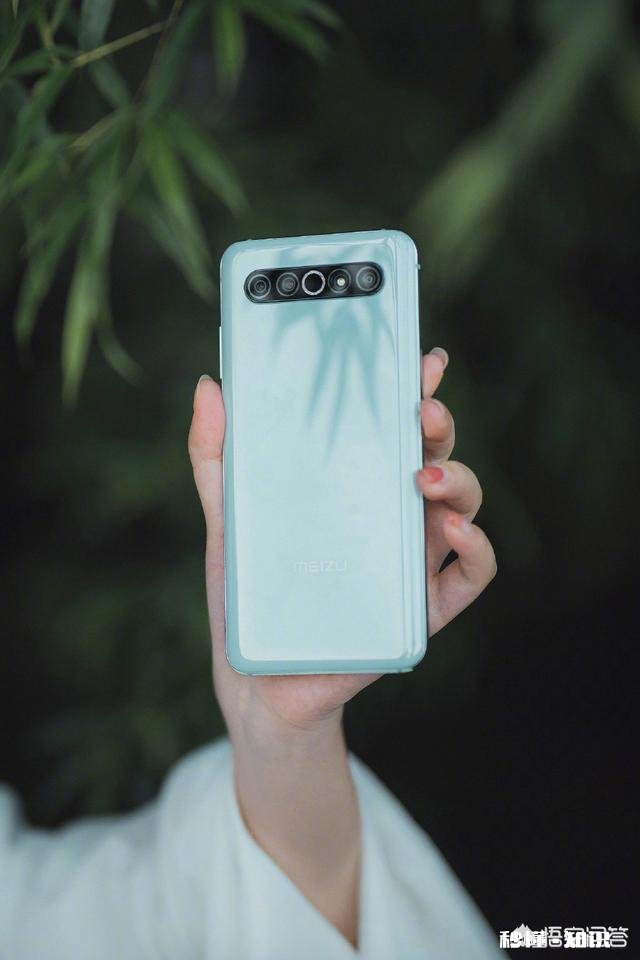 买手机时你会看中手机颜值吗