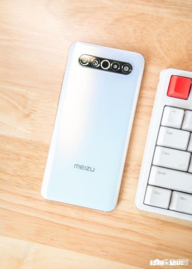 买手机时你会看中手机颜值吗