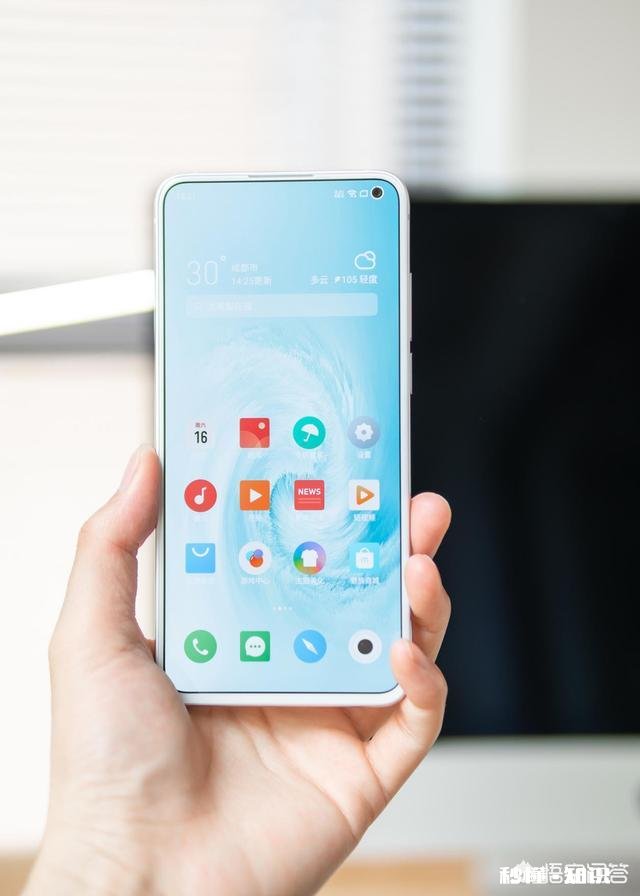 买手机时你会看中手机颜值吗