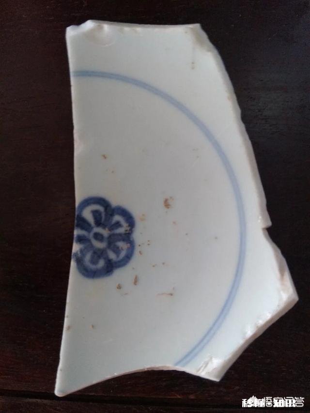 瓷片上溢上水泥怎么去掉