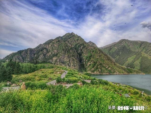 可以介绍一下拖挂房车吗