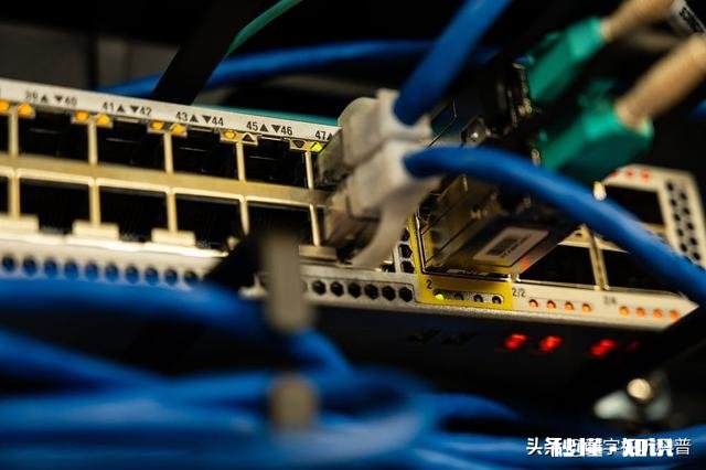 白天的宽带网速还行，一到了晚上就卡得不行有什么好办法让他不卡