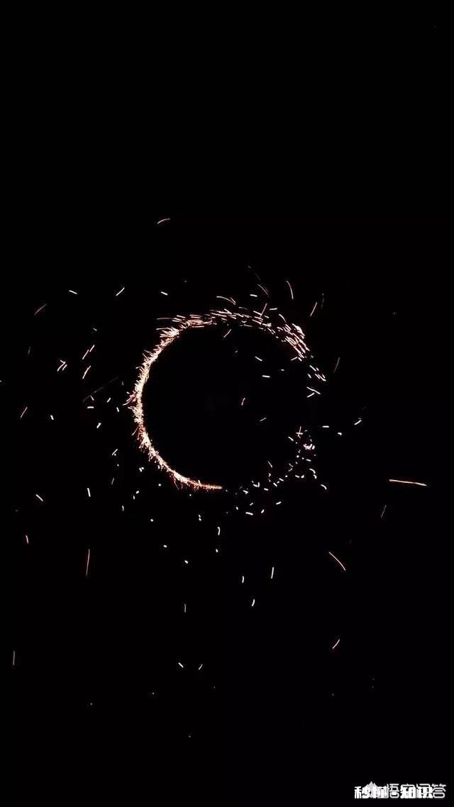 黑色手机用什么壁纸好看