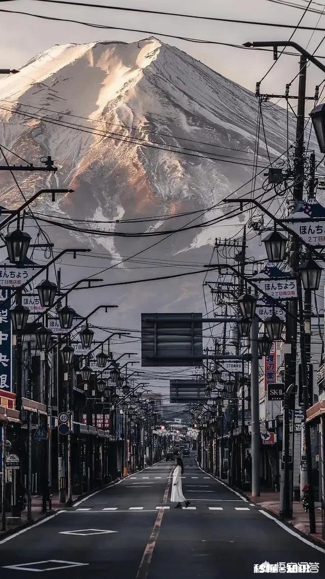 黑色手机用什么壁纸好看