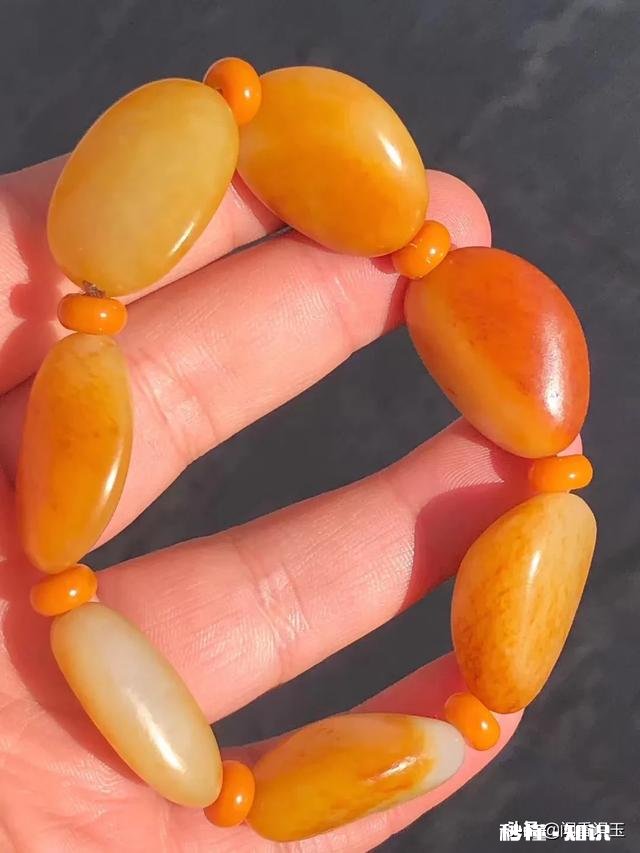 爱玉的人多，懂玉的人少，只因为一个美玉的“美”字就可以圈走大量玉粉，您赞同吗为什么