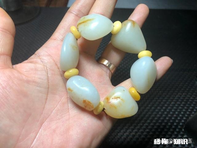 爱玉的人多，懂玉的人少，只因为一个美玉的“美”字就可以圈走大量玉粉，您赞同吗为什么