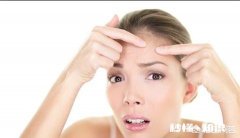 长痘之后应该如何护理皮肤才不会留下痘印