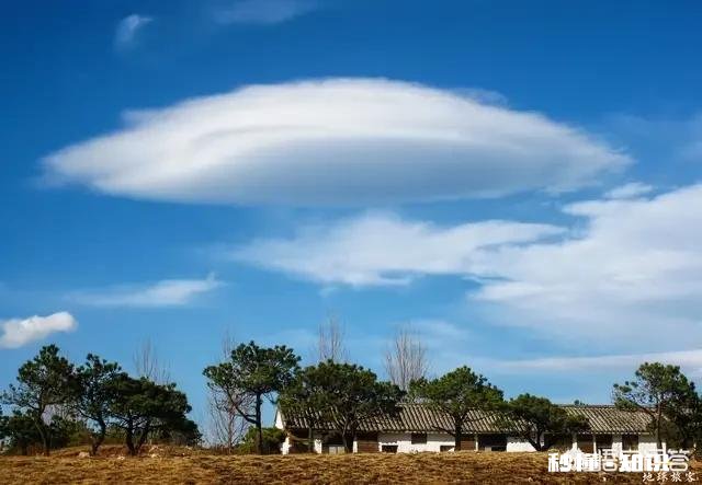 老早就醒了,睡不着,因为有心事,怎样才能让自己不要那么焦虑不安