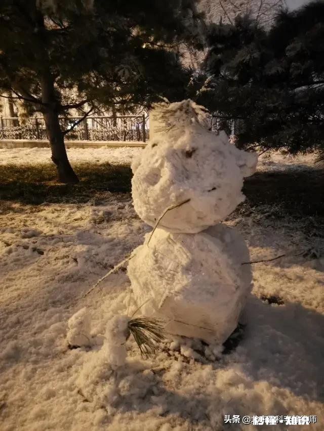 今年快19岁，父母离异，现在和母亲住，同时，母亲又再婚该咋办