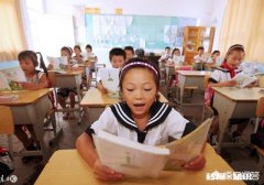 怎么教二年级孩子背诵课文，100多字要快两个小时