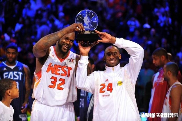 缅怀科比，奥尼尔泪流满面，他会成为科比名人堂的推荐人吗