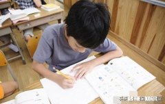 儿子眼看就要步入初二，孩子总是在狂刷题，但是成绩却不见提升，如何解决