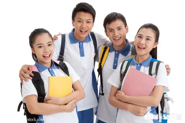 初二男孩儿上课睡觉不写作业，极度叛逆不学习，怎么办