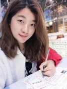 现如今人们常用微信QQ来问候或交流，对当年的明信片你怎么看