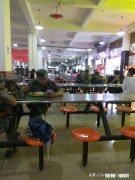 大一新生，学校坐标西安，一个月给多少生活费合适