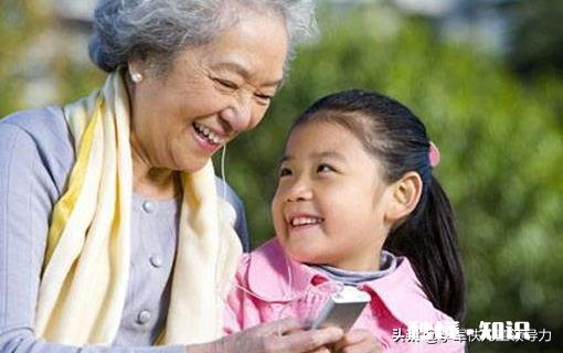 老人带孩子有哪些弊端呢