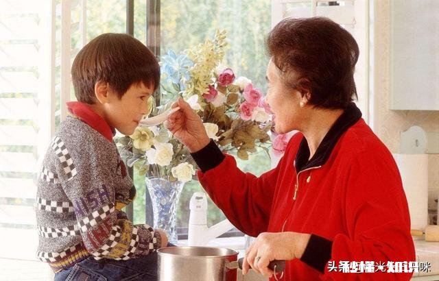 老人带孩子有哪些弊端呢