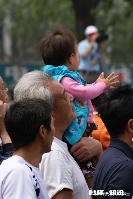 疫情还没结束，婆婆说想孙子，怪我们不回老家，怎么办