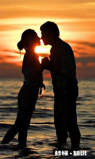 为什么过去的人没钱却活的挺知足，现在的人虽然生活好了却挺累